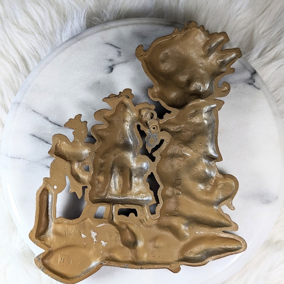 Sexton Wall Decor Sexton Vintage Retro Cast Metal Wall Plaque Girl